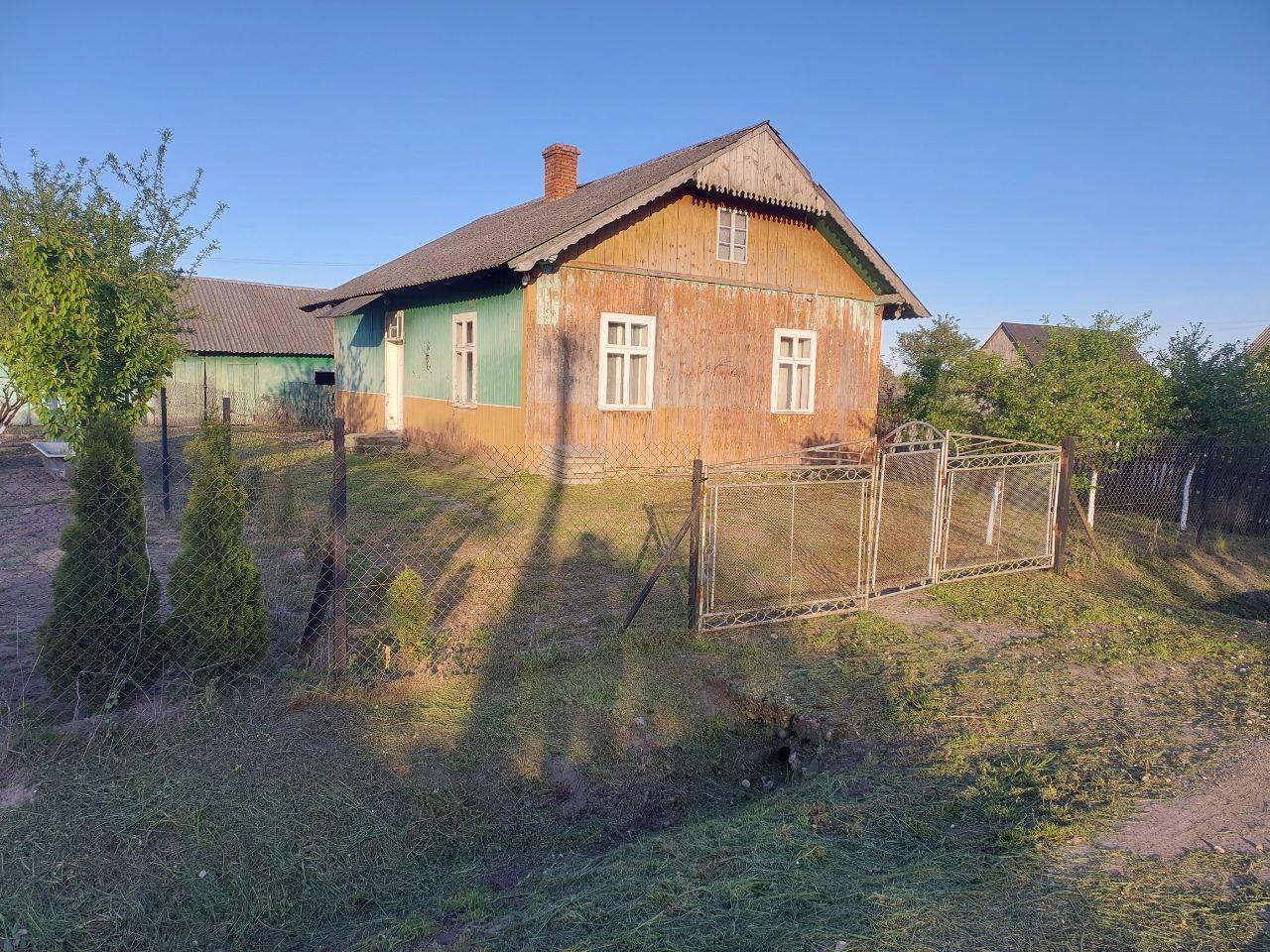 будинок з бізнесом